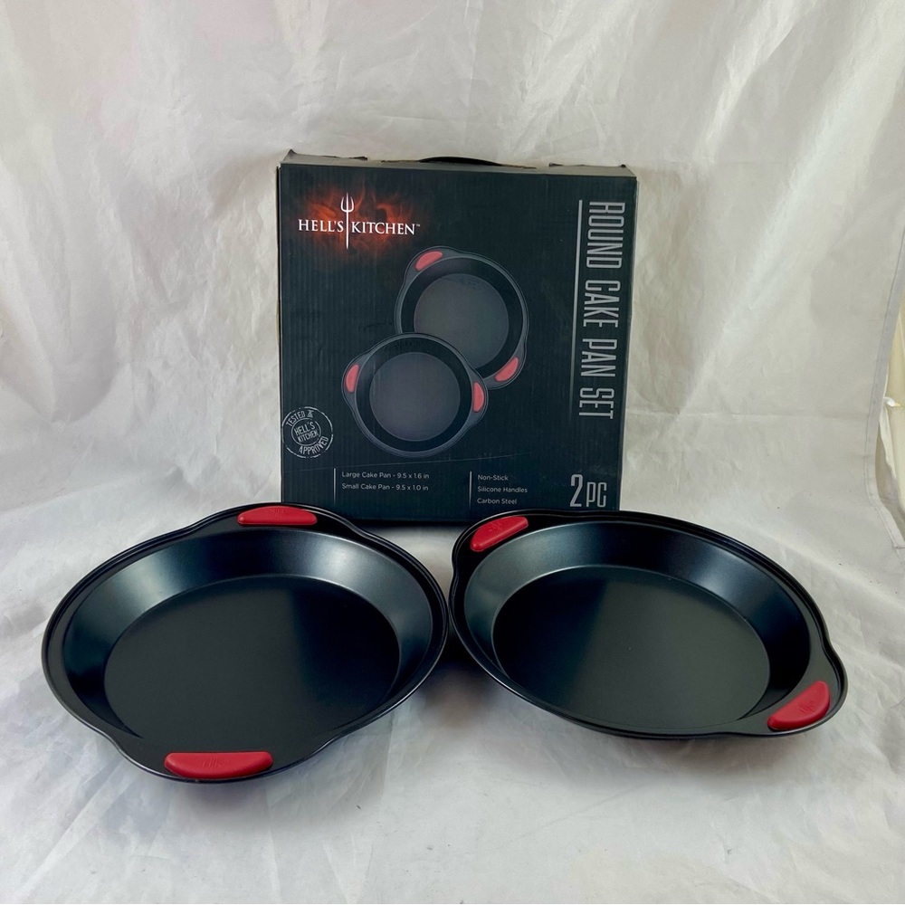 Hell’s Kitchen Round Cake or Pie Pan Set Of Two Non-stick Carbon Steel 9.5” Inch